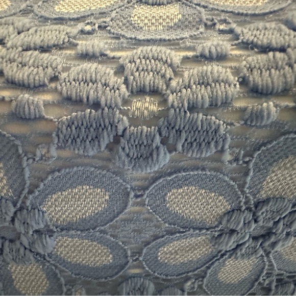 Victoria’s Secret Daisy Blue Lace Bikini Bandeau Top Medium New! - Picture 2 of 4